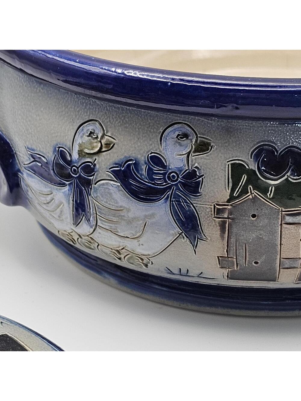 Vintage Handmade Studio Pottery Lidded Dish Signed Duck Floral Stoneware Cottage - Picture 11 of 15